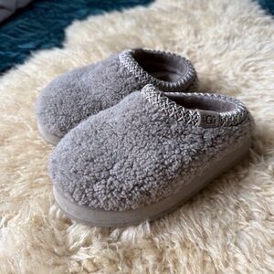 Kids' Tasman Maxi Curly Genuine Shearling Slipper Gray